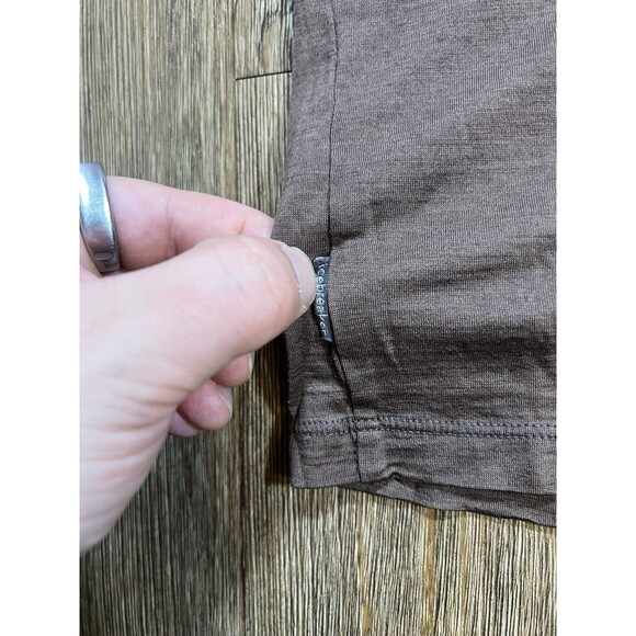Icebreaker Shirt Womens Small Brown Merino Wool Crewneck Pocket Tee - Picture 3 of 8